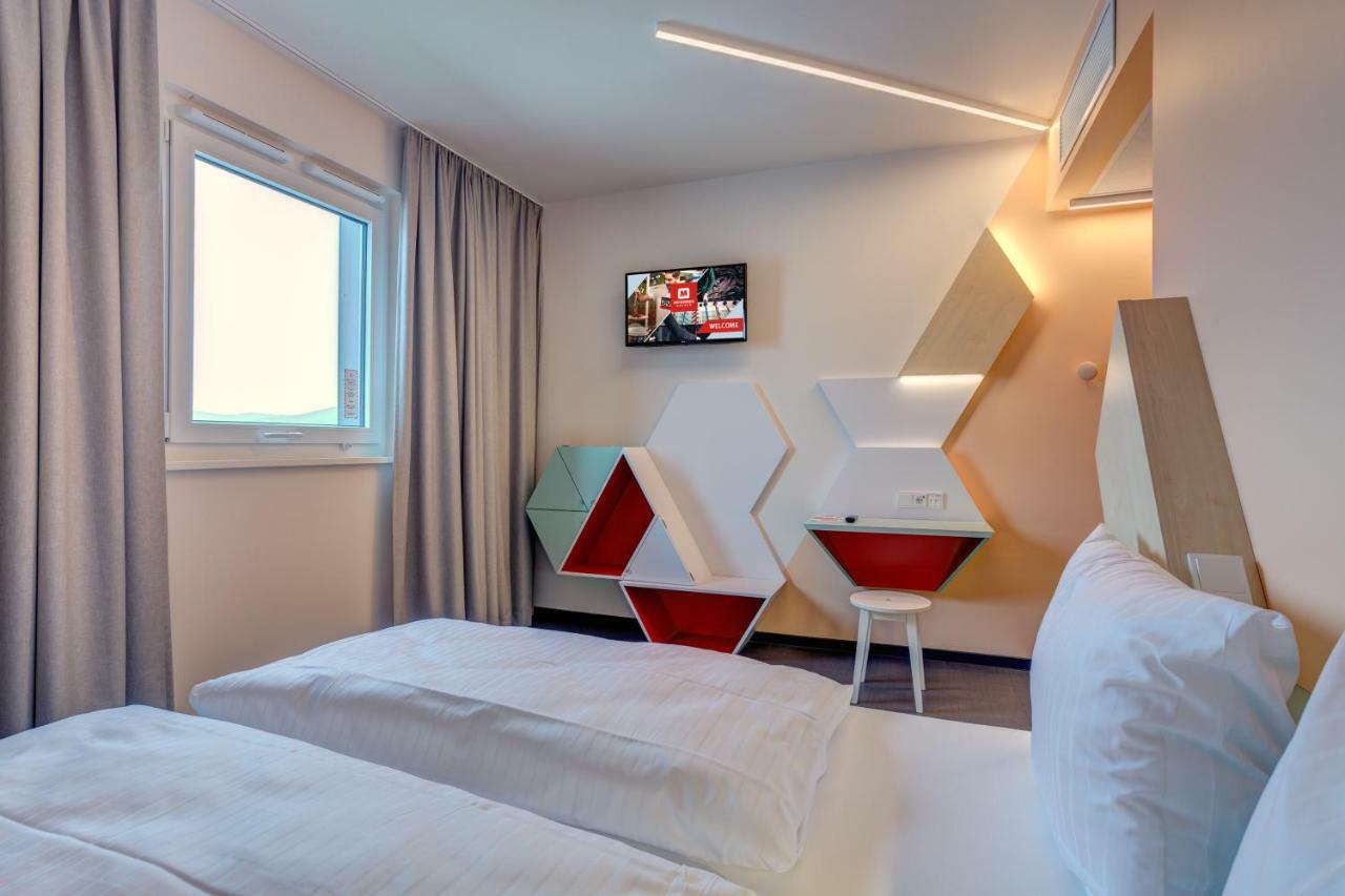 Meininger Hotel Heidelberg Hauptbahnhof Dış mekan fotoğraf